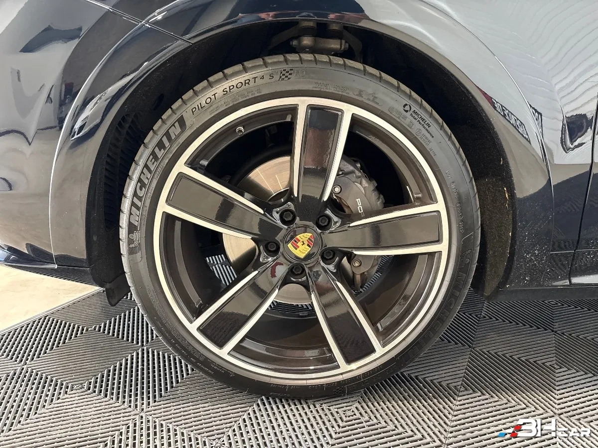 Porsche Cayenne - photo 23