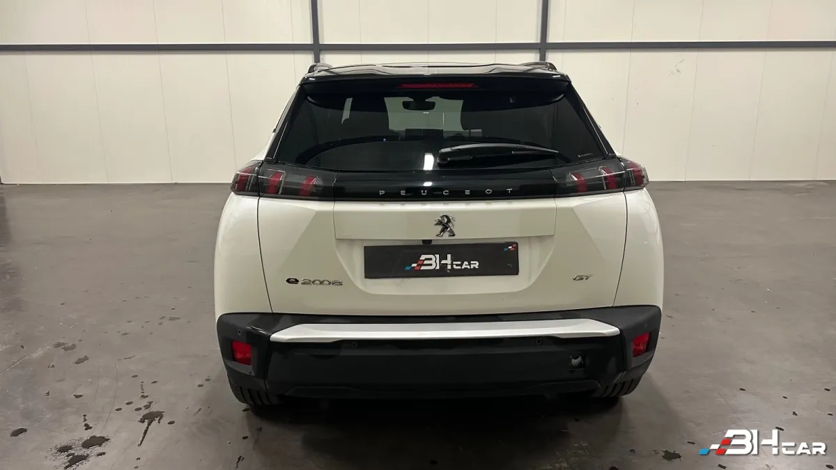 Peugeot E-2008 - photo 6