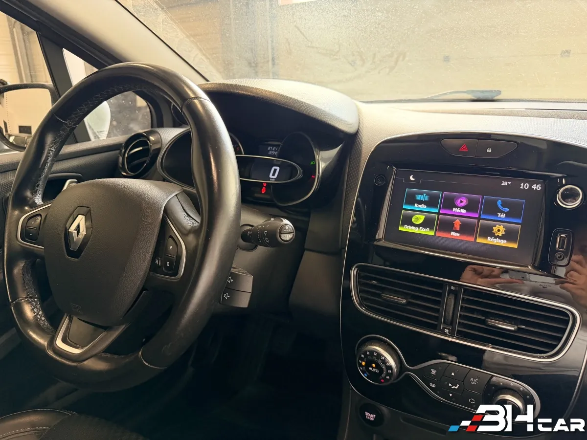 Renault Clio - photo 13