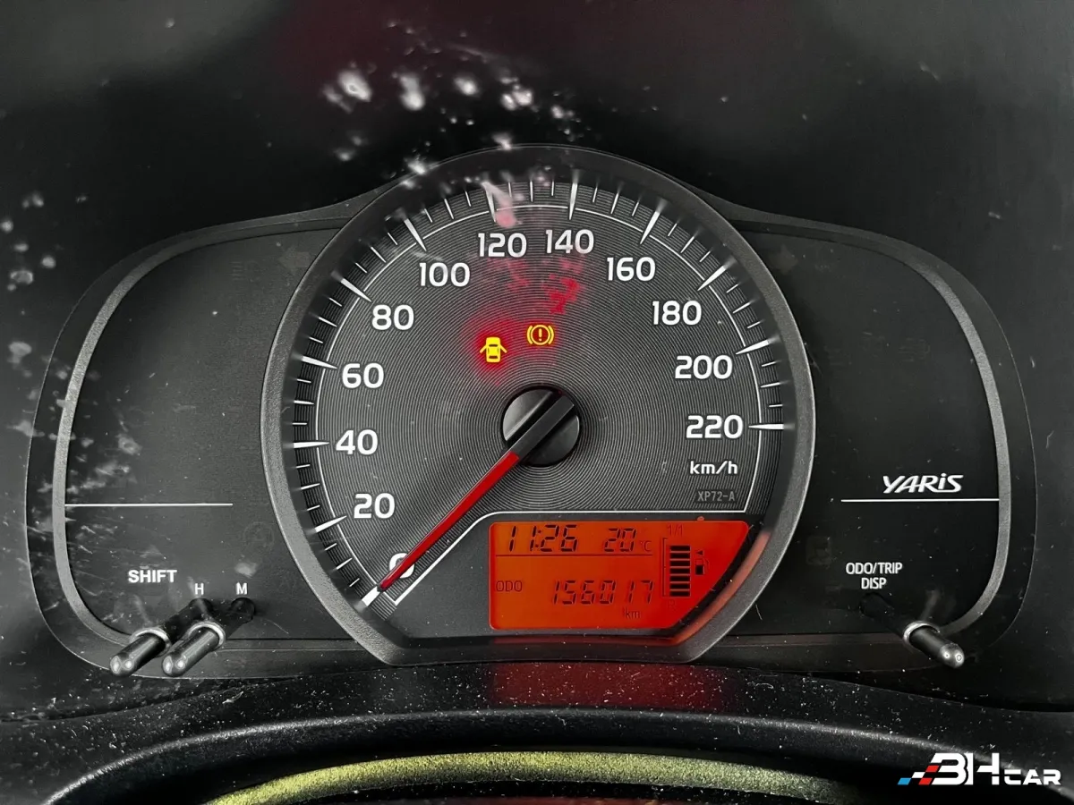 Toyota Yaris - photo 17