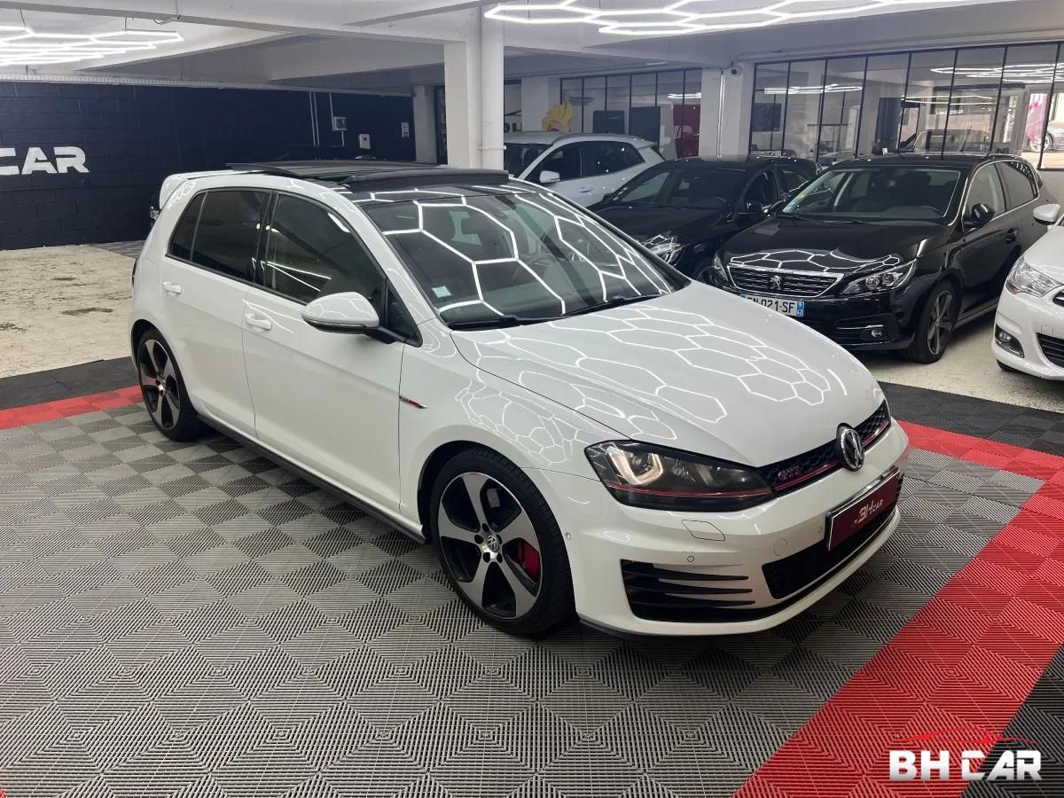 Image: Volkswagen Golf 7 GTI  PERFORMANCE 2.0 TSI 230 CH BLUEMOTION  ( TOIT OUVRANT, SIEGES CHAUFFANTS,..)