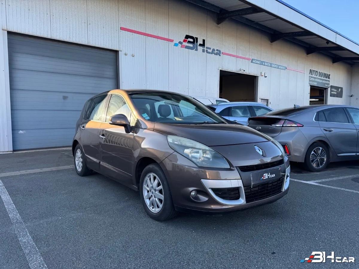 Image: Renault Scenic 1.9 DCi 130ch Dynamique