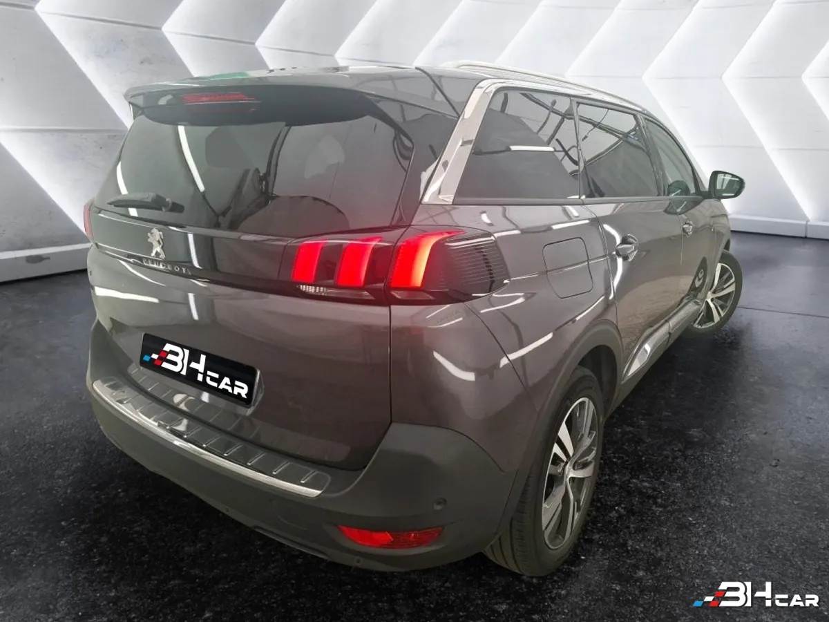 Peugeot 5008 - photo 4