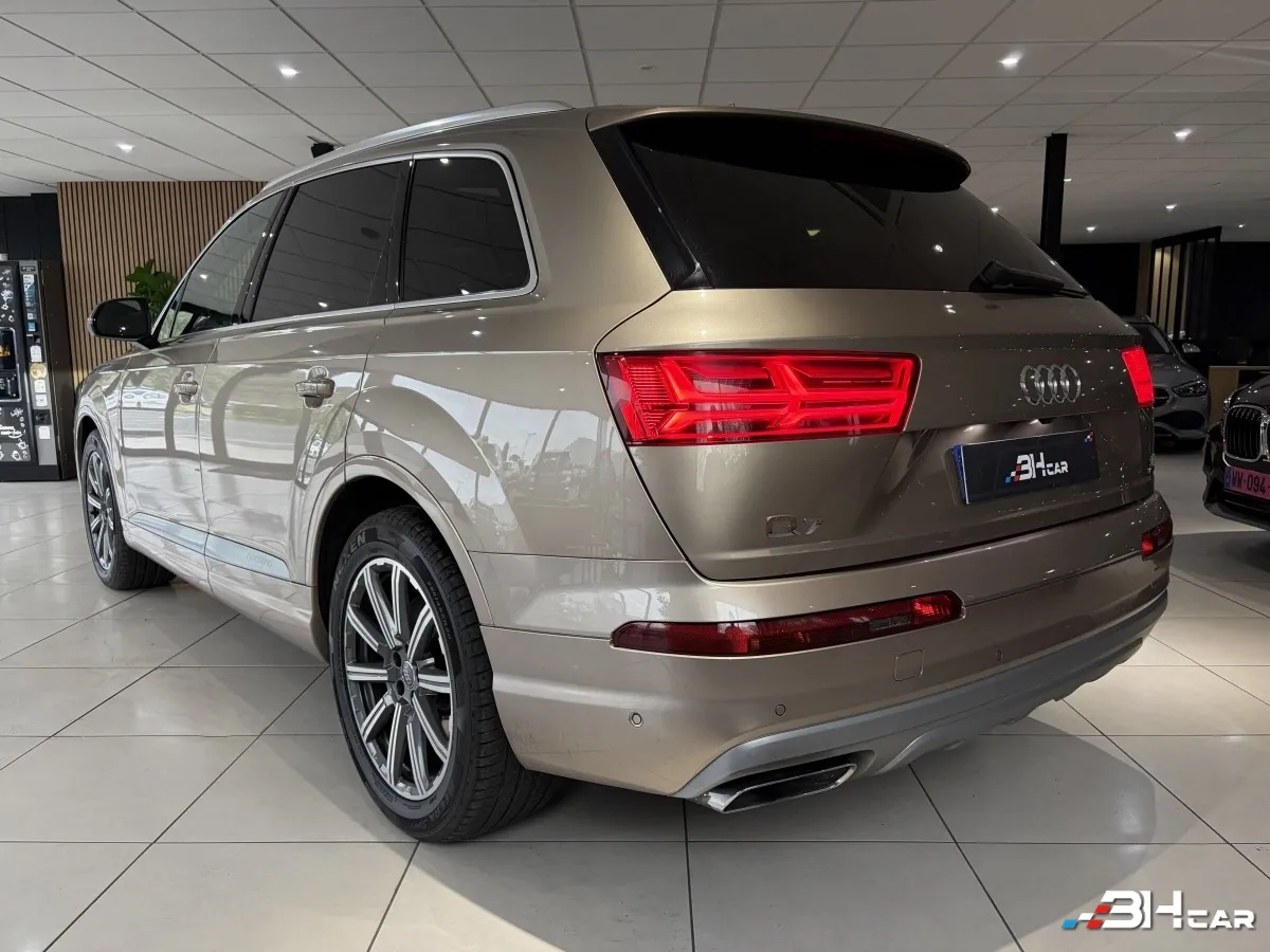Audi Q7 - photo 2