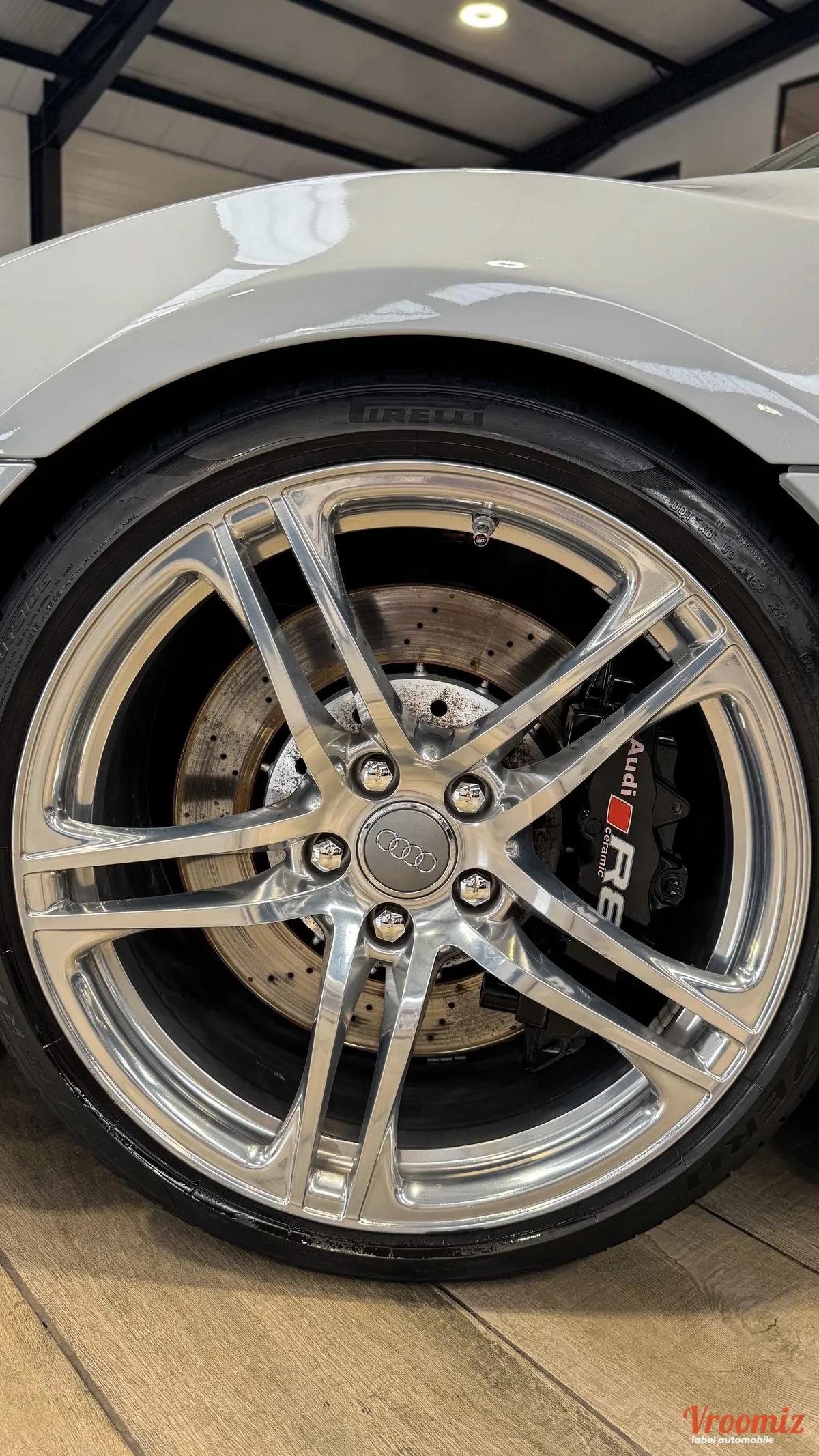 Audi R8 