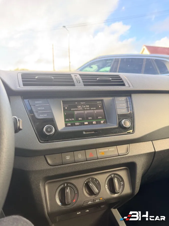 Skoda Fabia - photo 4