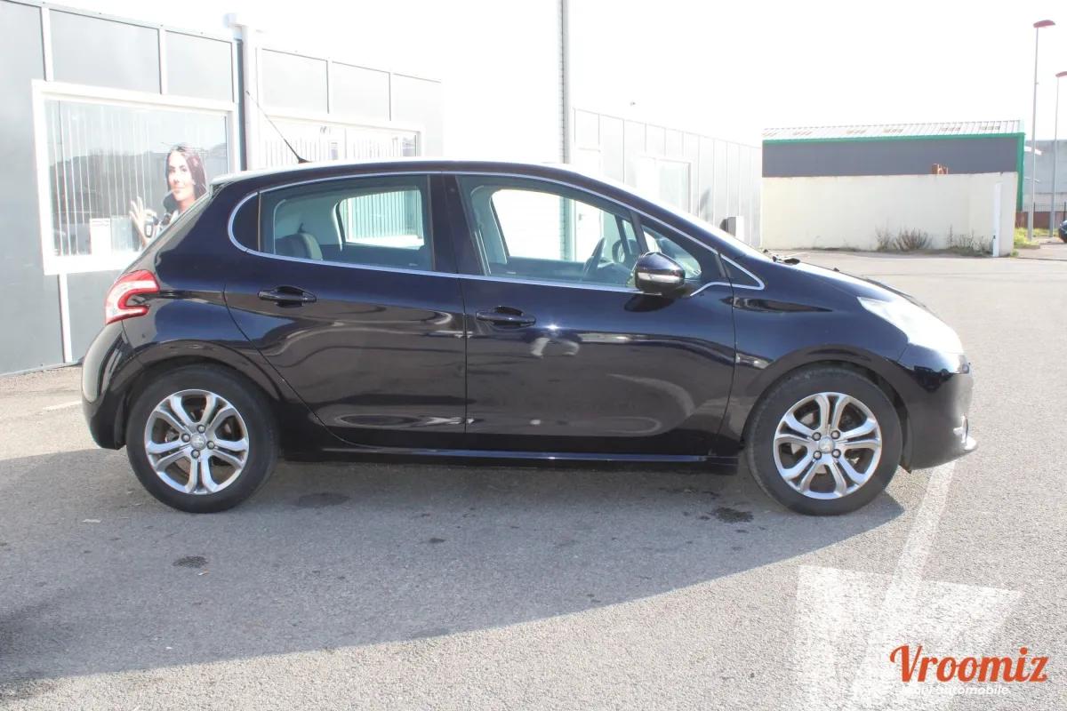 PEUGEOT 208 Allure 1.6L VTI 120cv