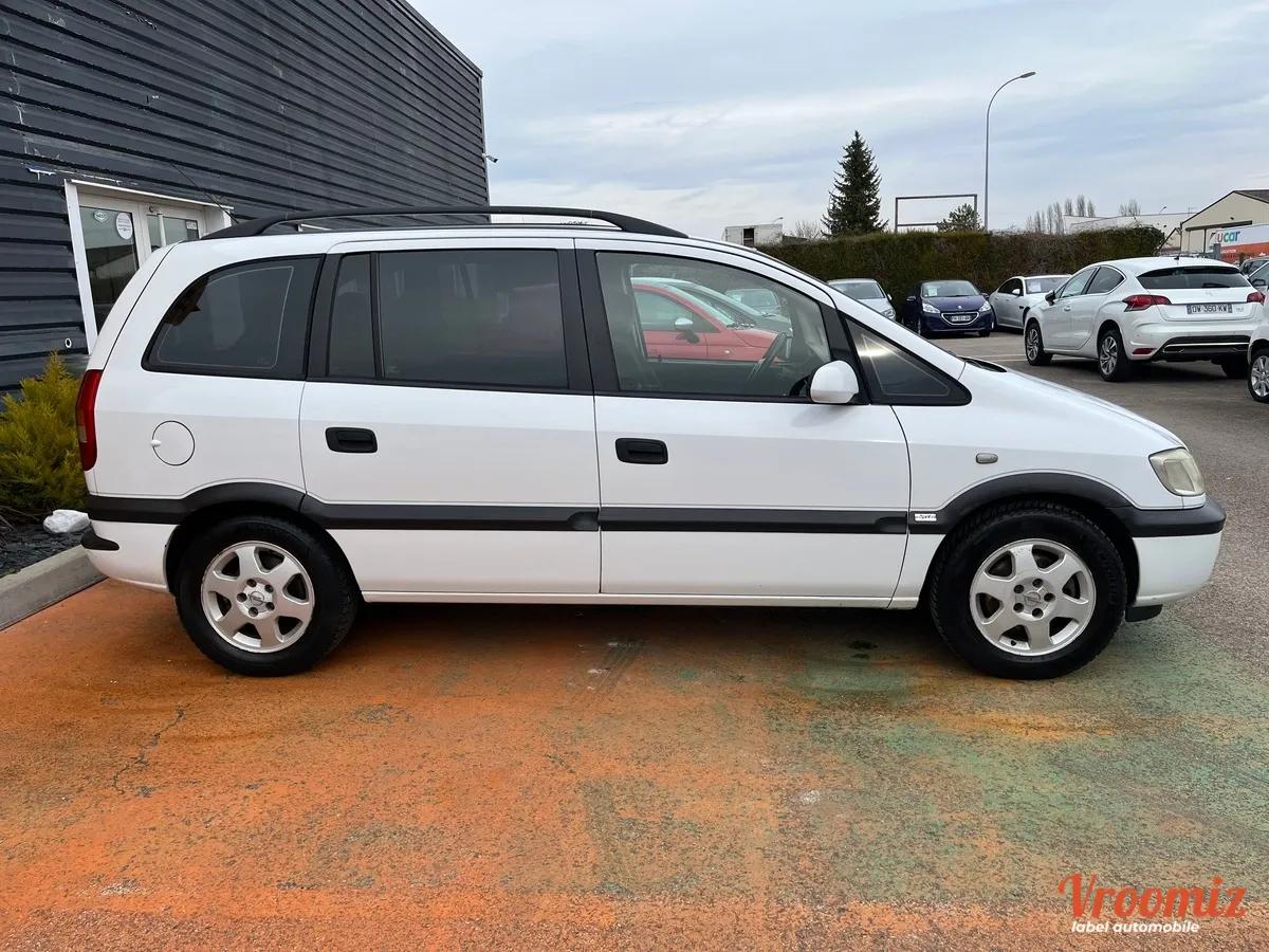 Opel Zafira 