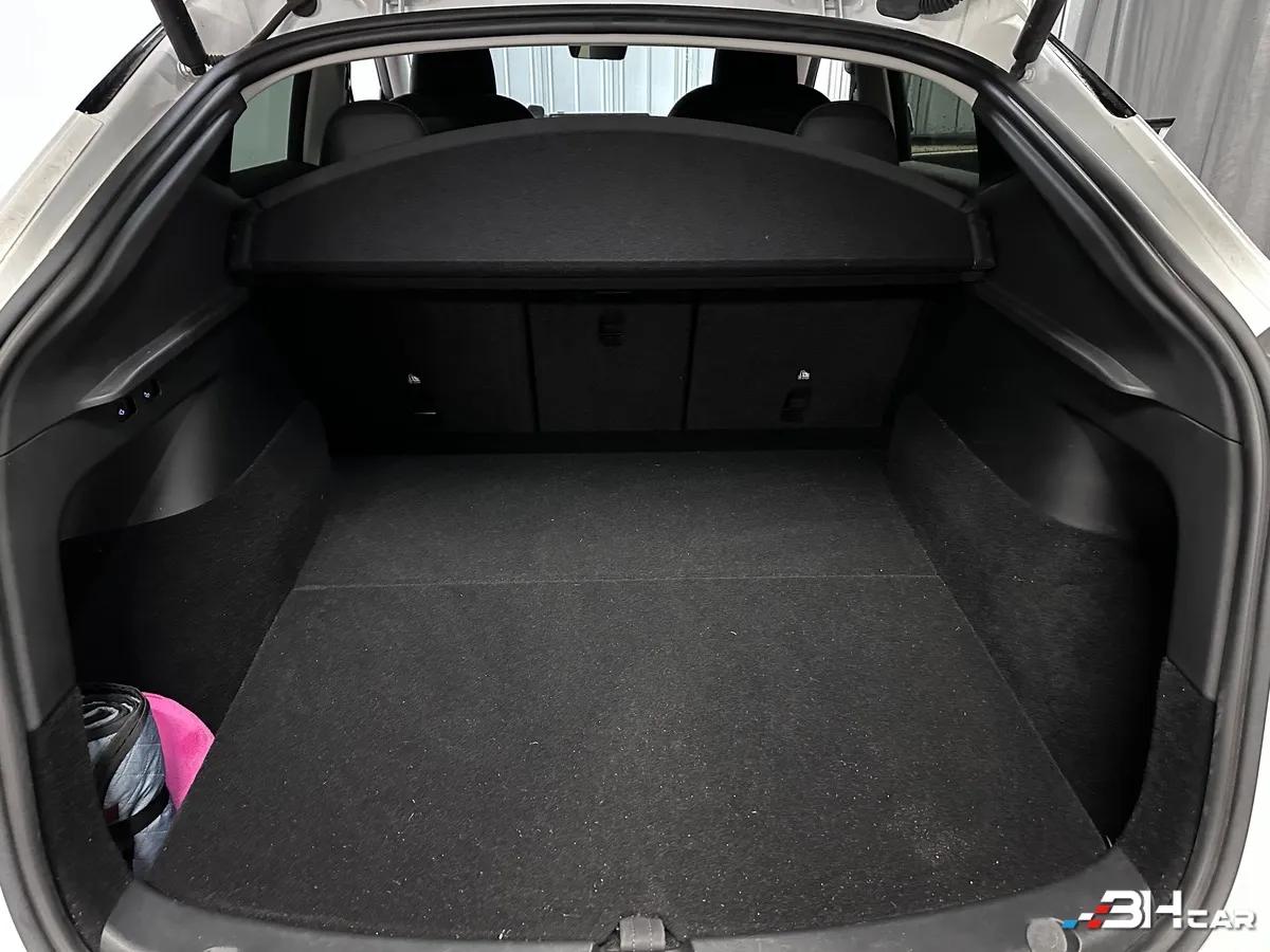 Aperçu indisponible de Tesla Model-y