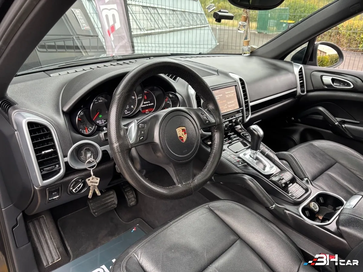 Porsche Cayenne - photo 15