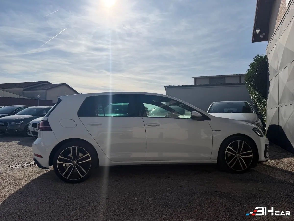 Volkswagen Golf - photo 7