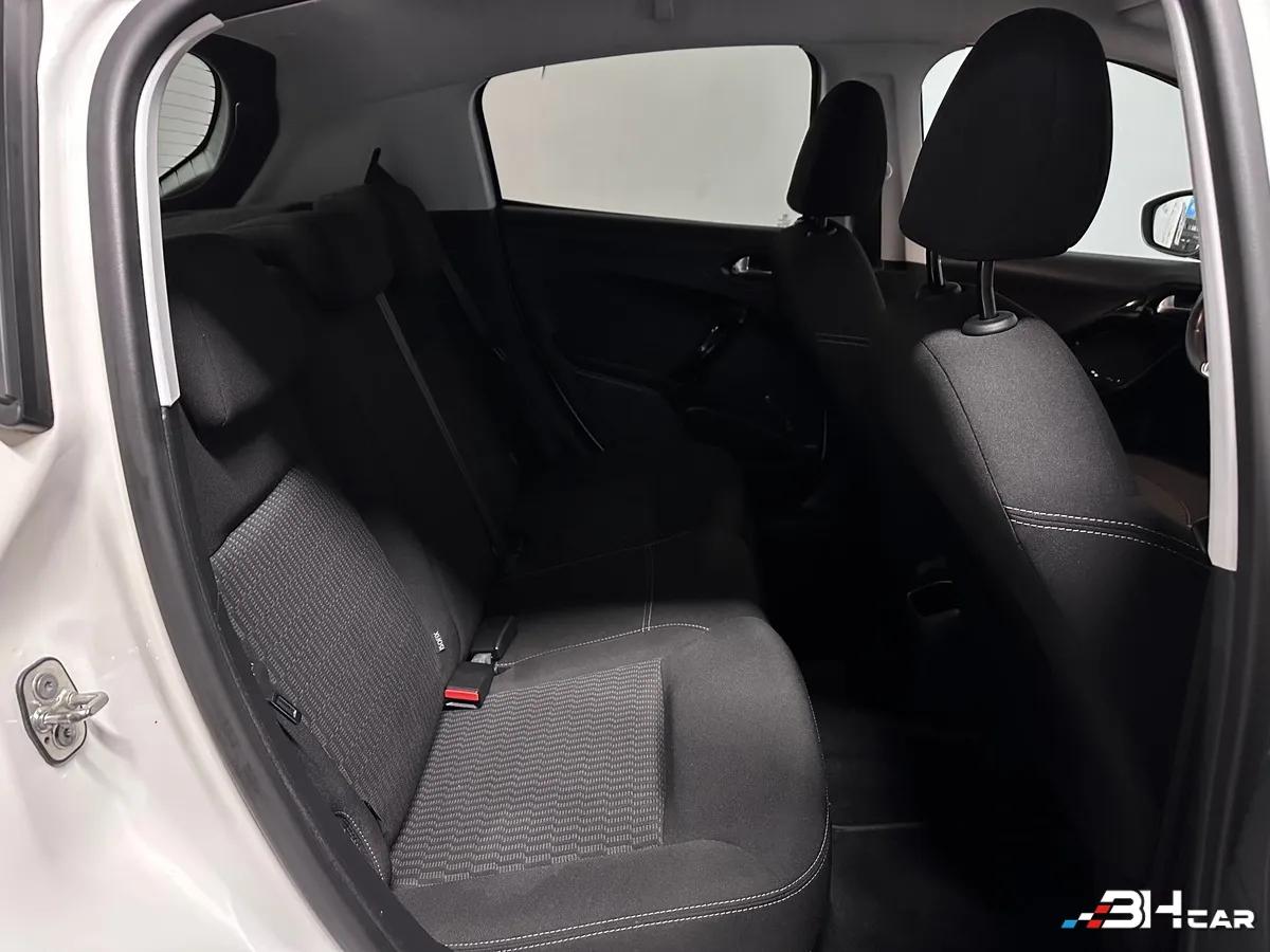 Aperçu indisponible de Peugeot 208