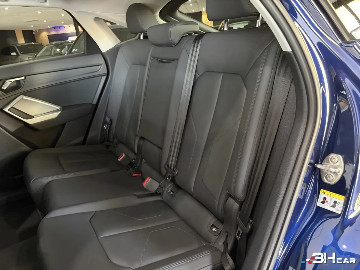 Audi Q3 - photo 21