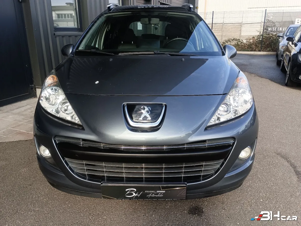 Peugeot 207 - photo 9