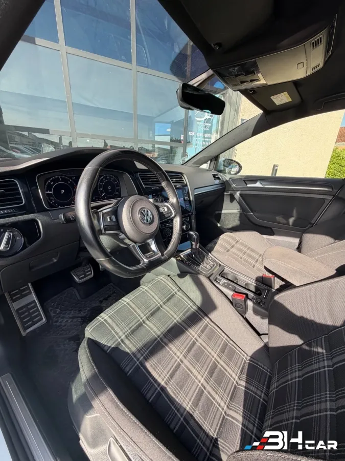 Volkswagen Golf - photo 9