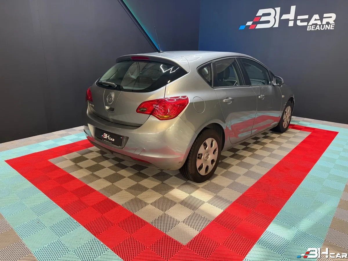 Opel Astra - photo 7