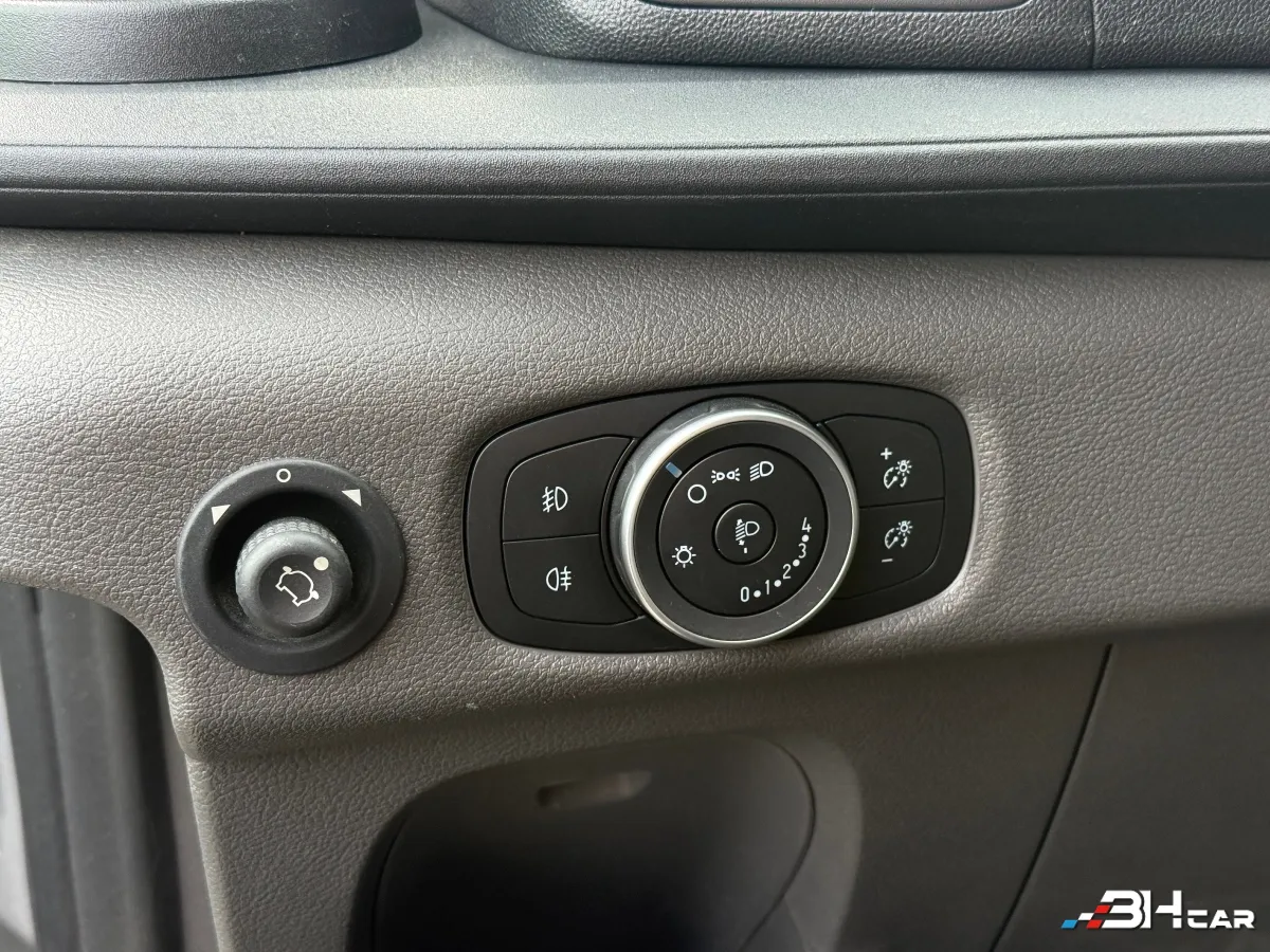 Ford Transit Vu - photo 24