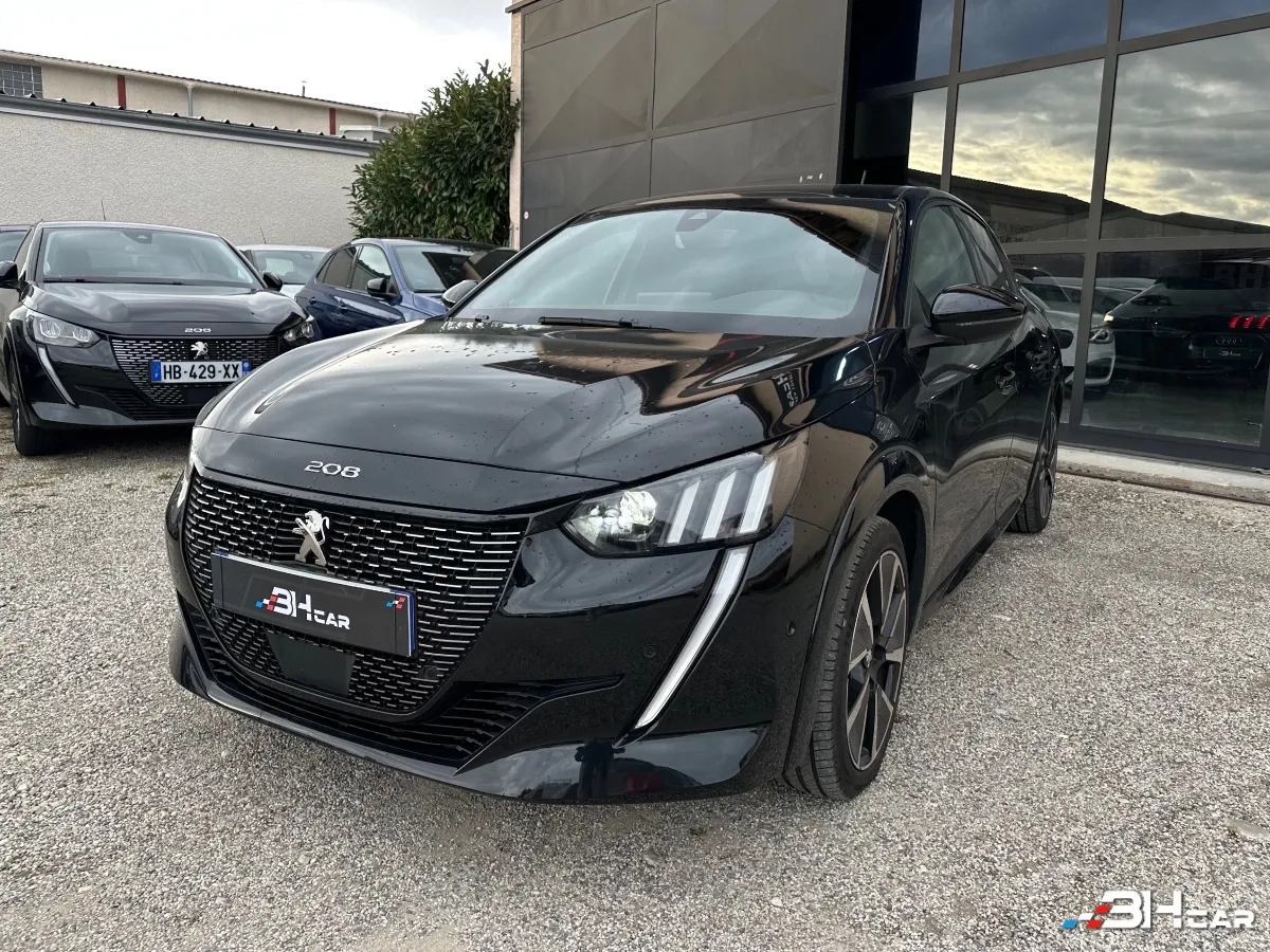 Peugeot E-208