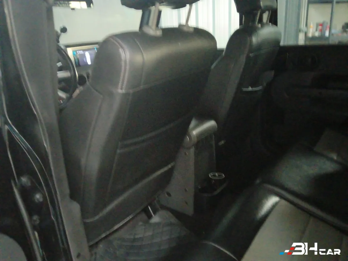 Jeep Wrangler - photo 19