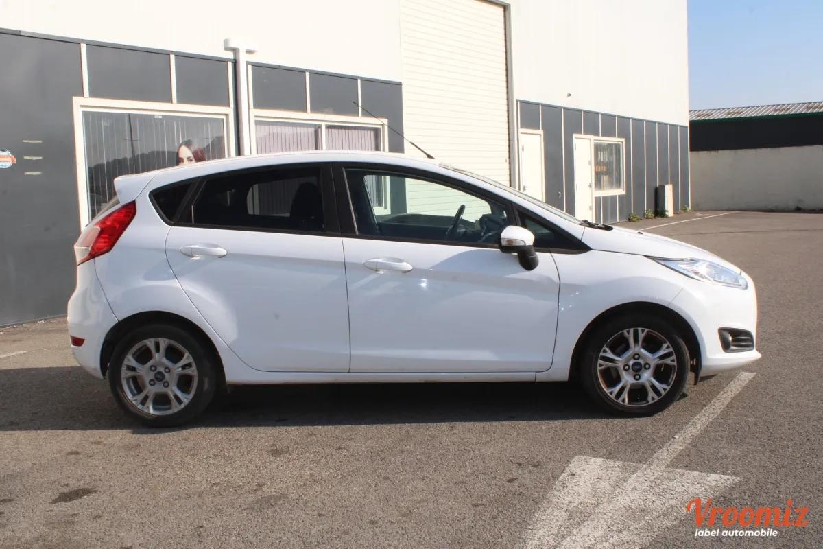 FORD FIESTA V Phase 2 ETHANOL - 1.0 ECOBOOST 100 - EDITION POWERSHIFT 5P - Garantie 12 Mois