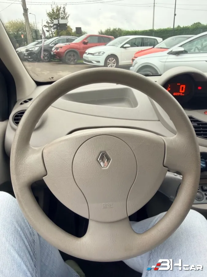 Renault Twingo - photo 4