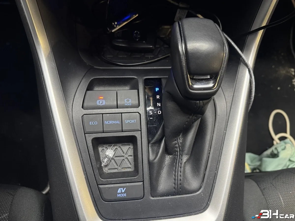Toyota Rav-4 - photo 24