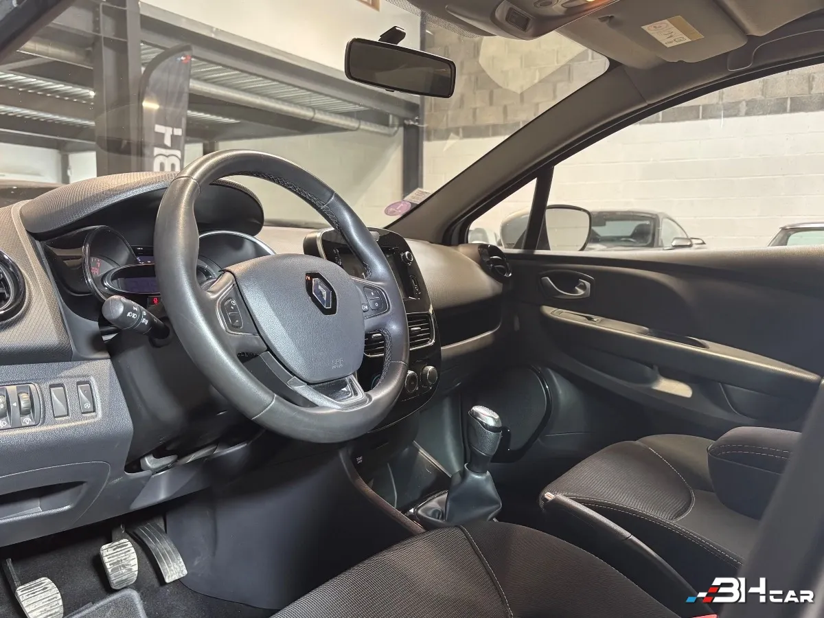 Renault Clio - photo 15