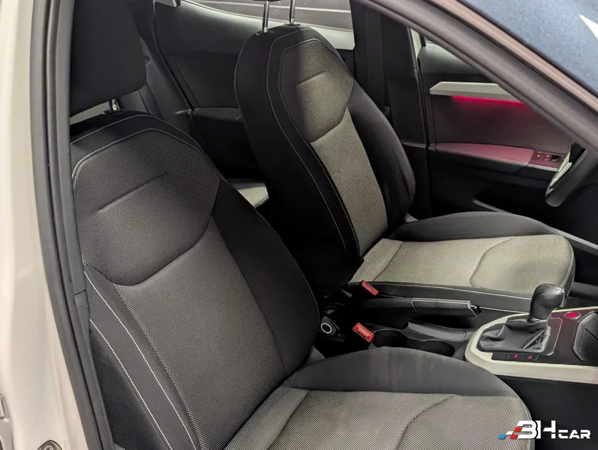 Seat Arona - photo 17