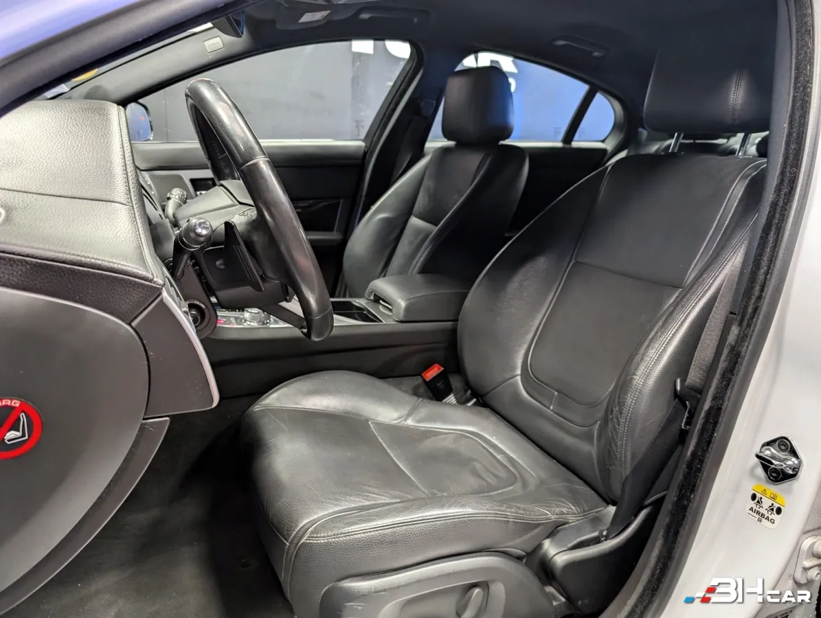 Jaguar Xf - photo 10