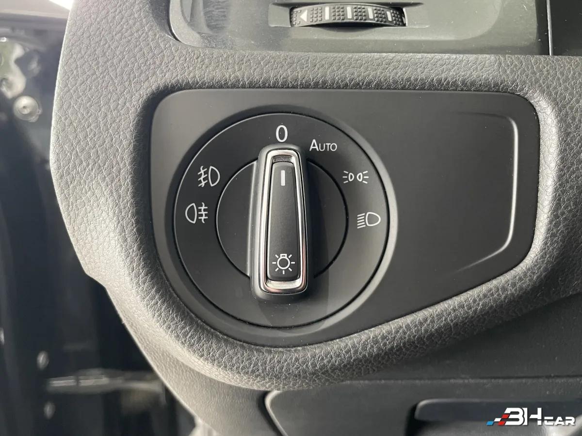 Aperçu indisponible de Volkswagen Golf