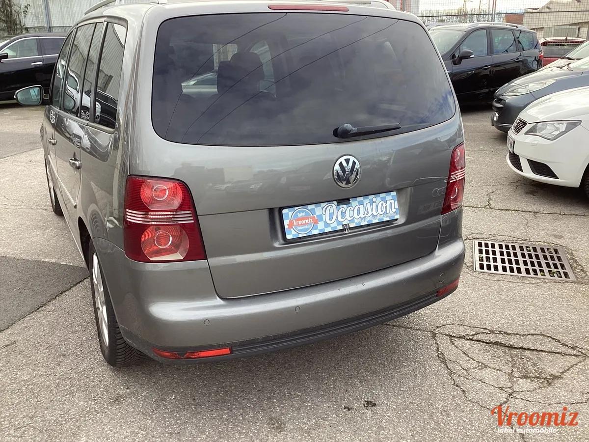 Volkswagen Touran 