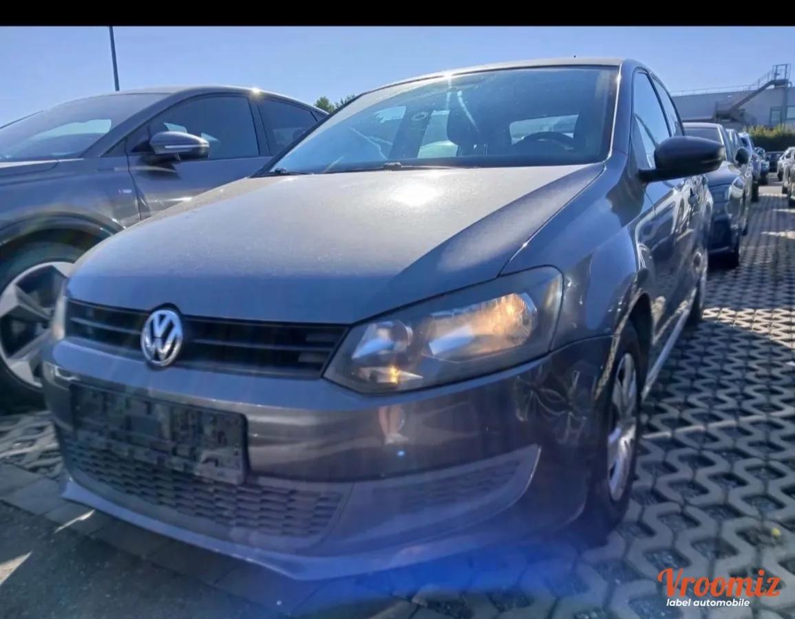 VOLKSWAGEN POLO Trendline 1.2