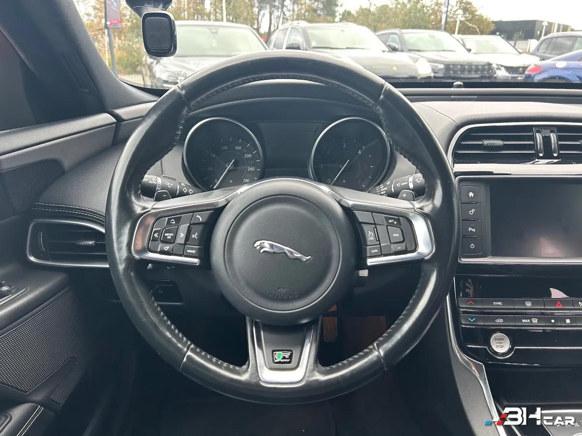 Aperçu indisponible de Jaguar XE