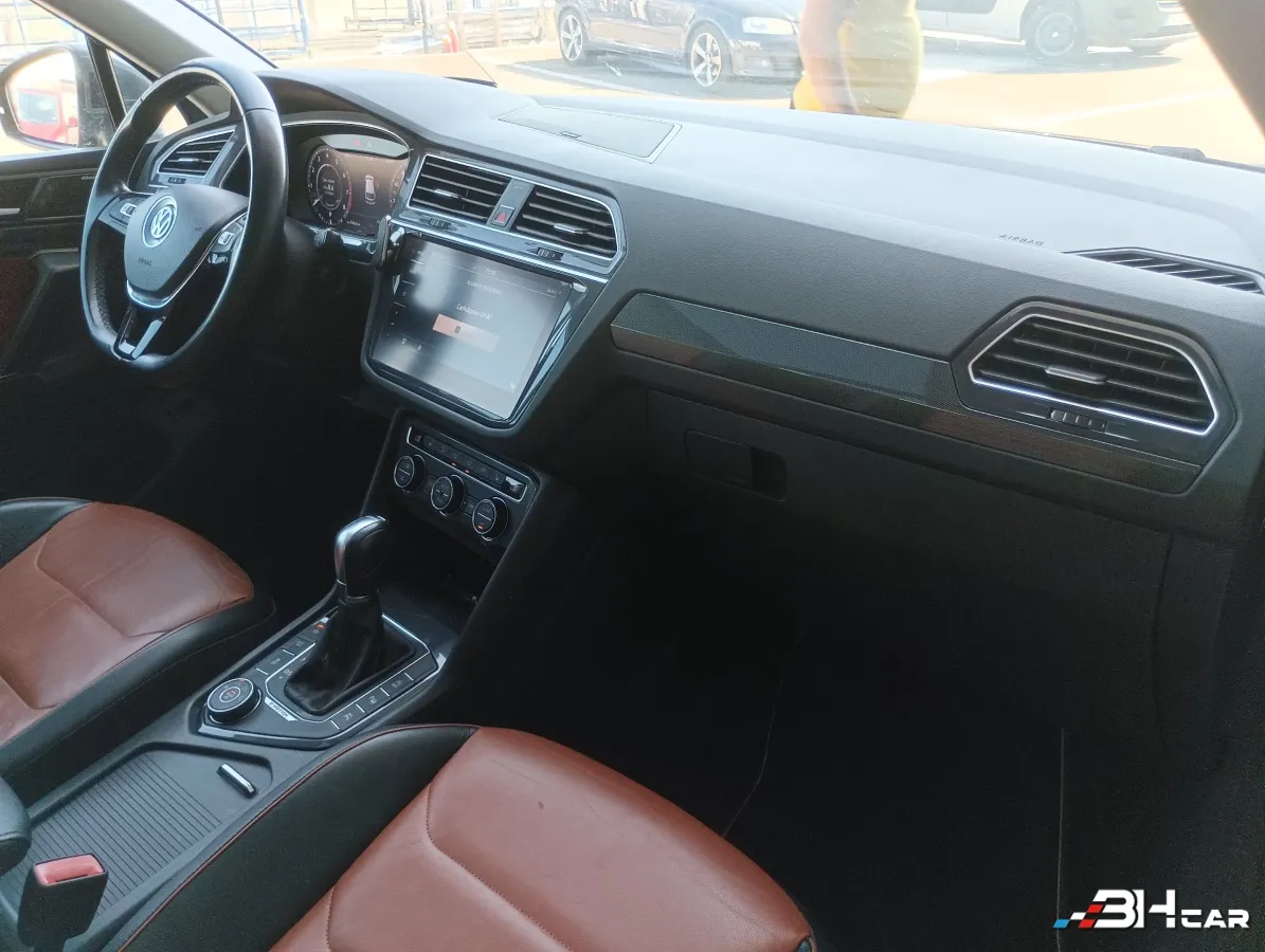 Volkswagen Tiguan - photo 16
