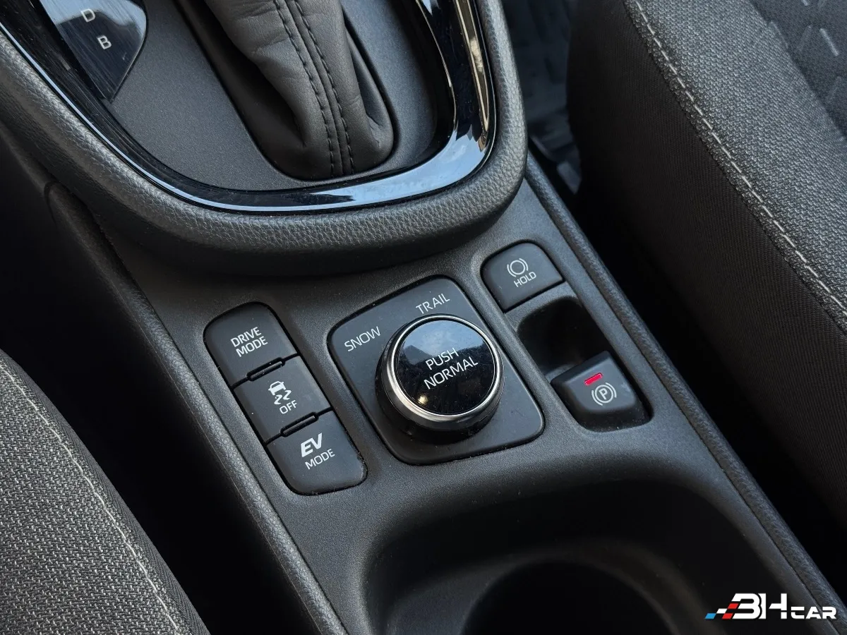 Toyota Yaris - photo 18
