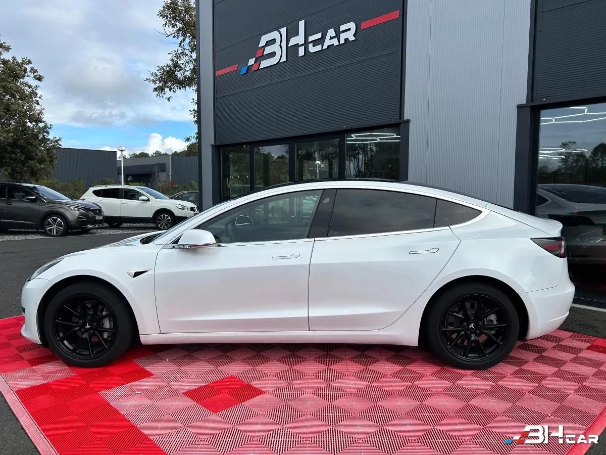 Aperçu indisponible de Tesla Model-3