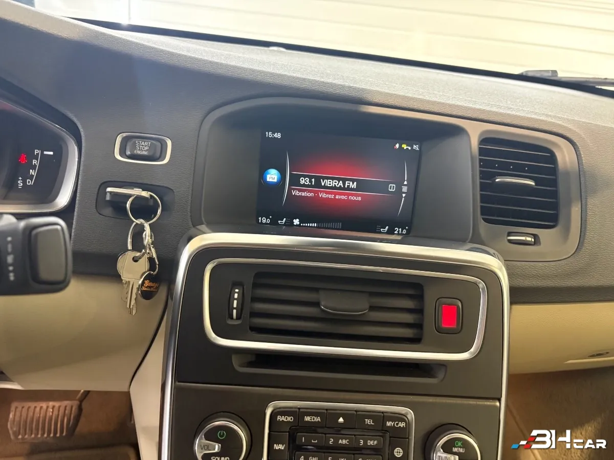 Volvo S60 - photo 12