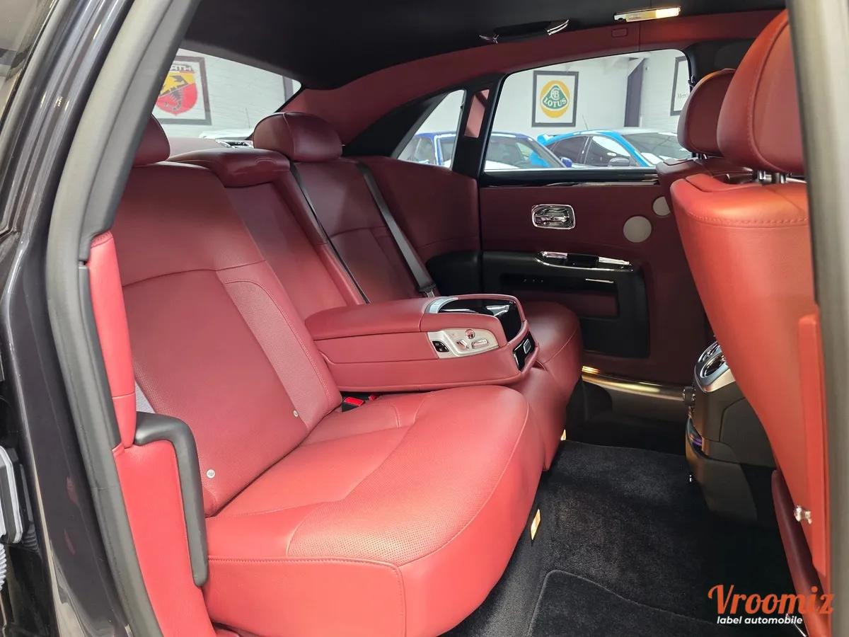 Rolls Royce Ghost 6.6 570 BVA
