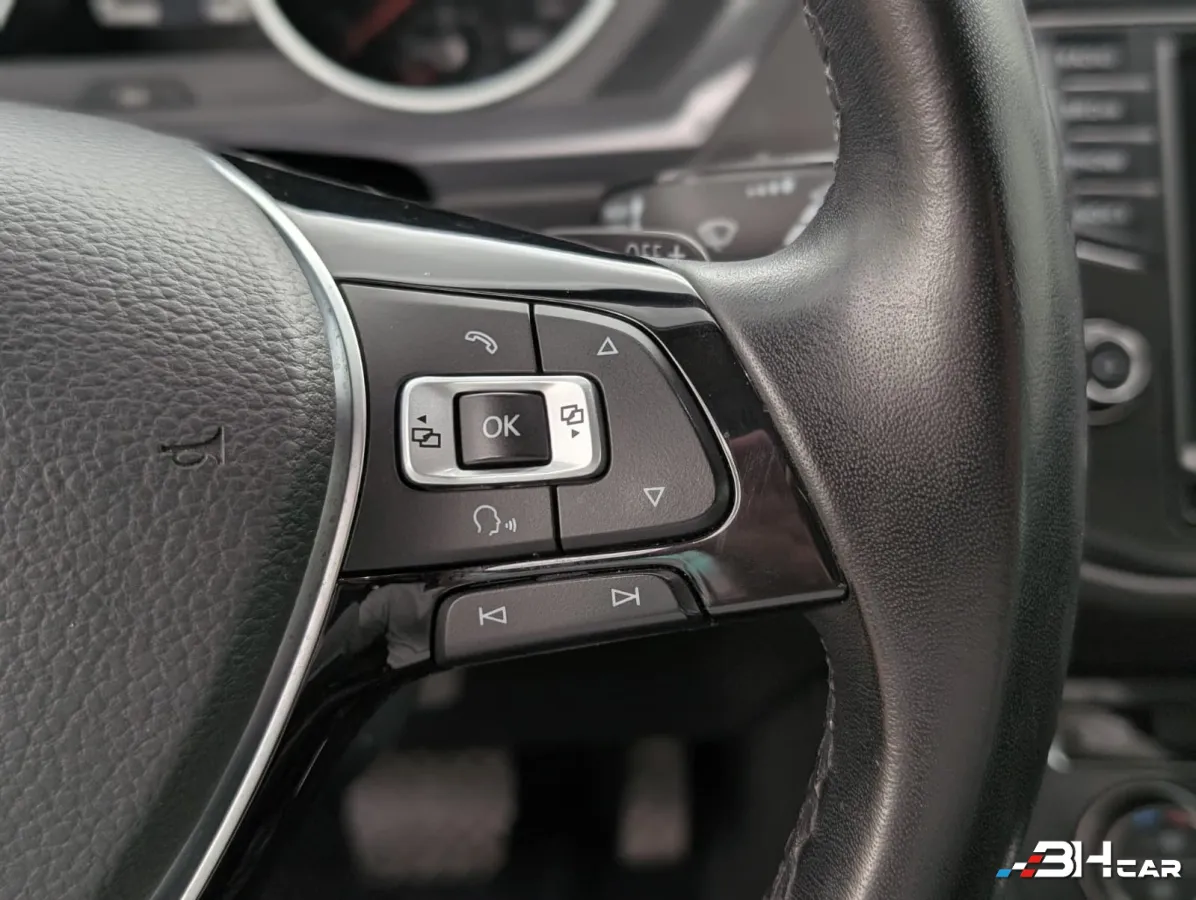 Volkswagen Tiguan - photo 12