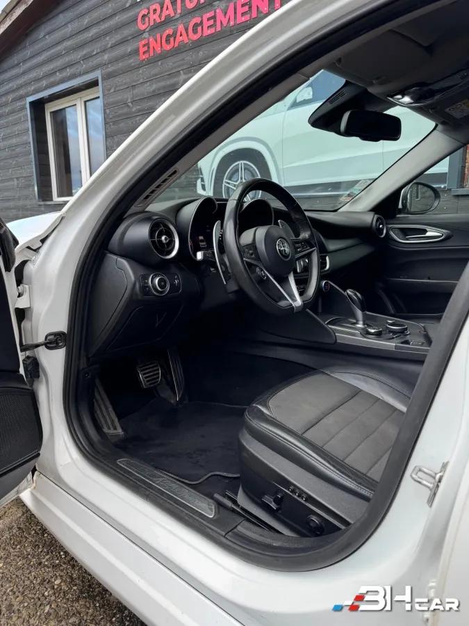 Aperçu indisponible de Alfa Romeo Giulia