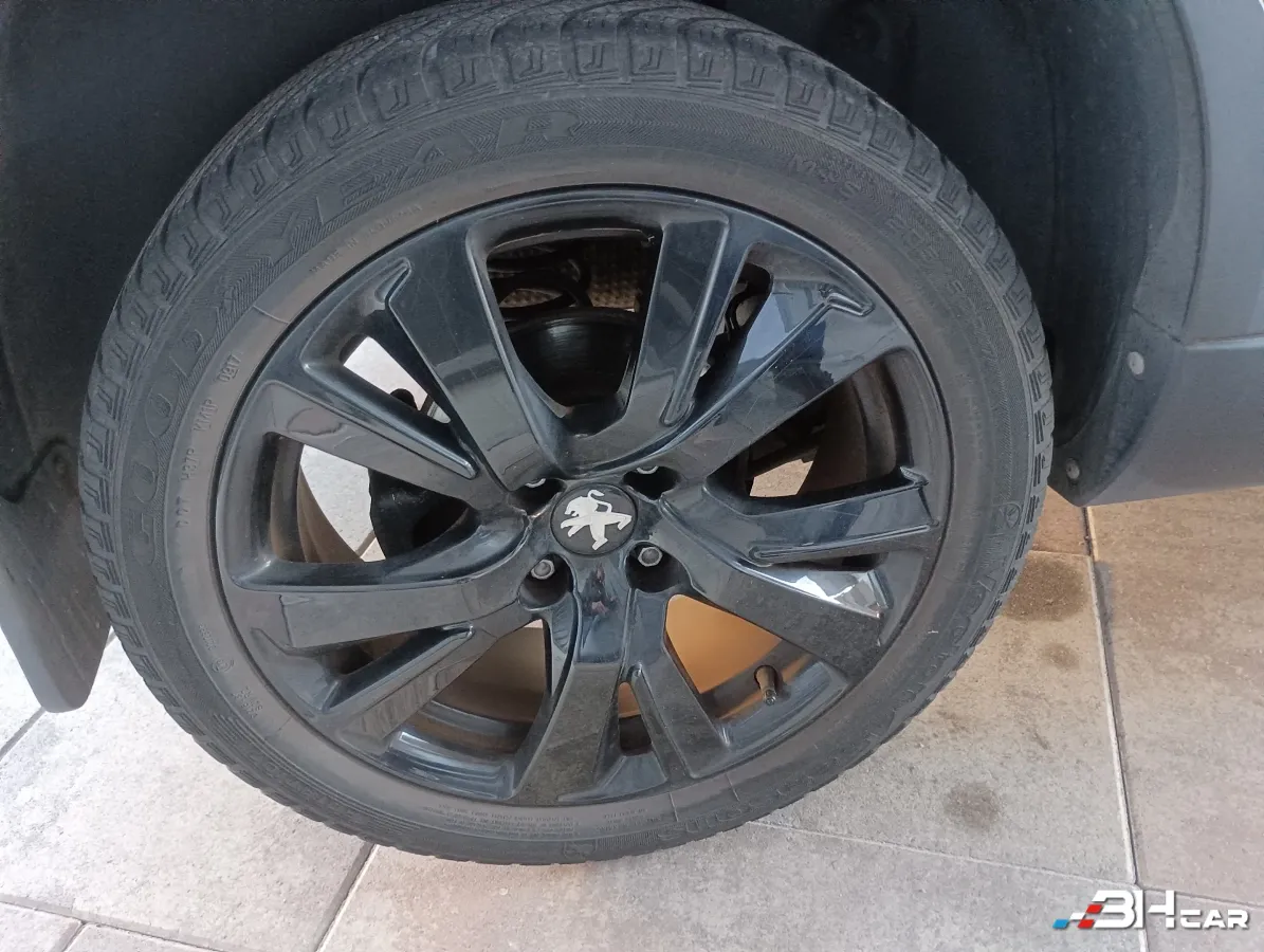 Peugeot 2008 - photo 11