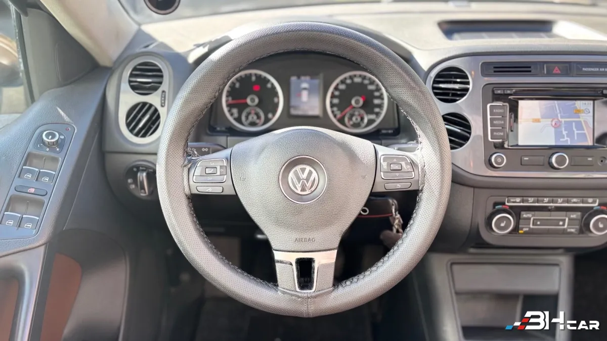 Volkswagen Tiguan - photo 9
