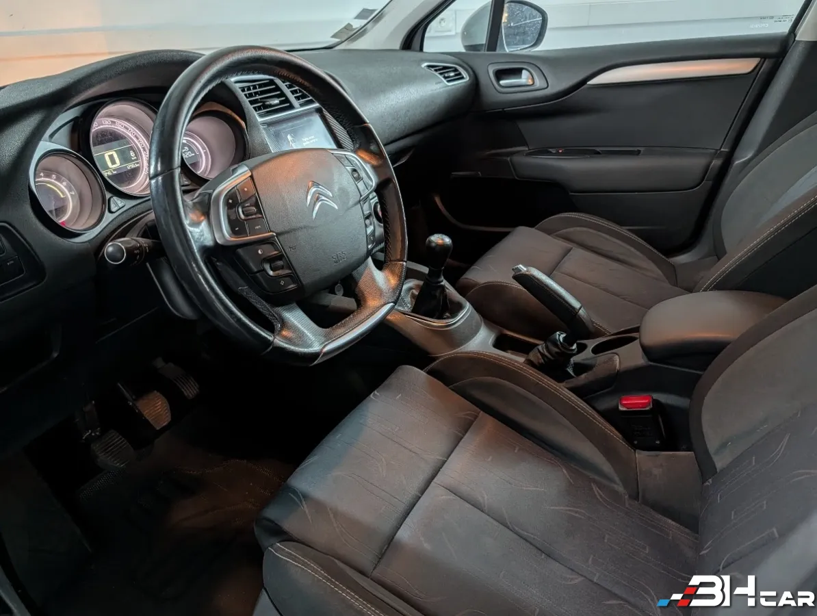 Citroen C4 - photo 11
