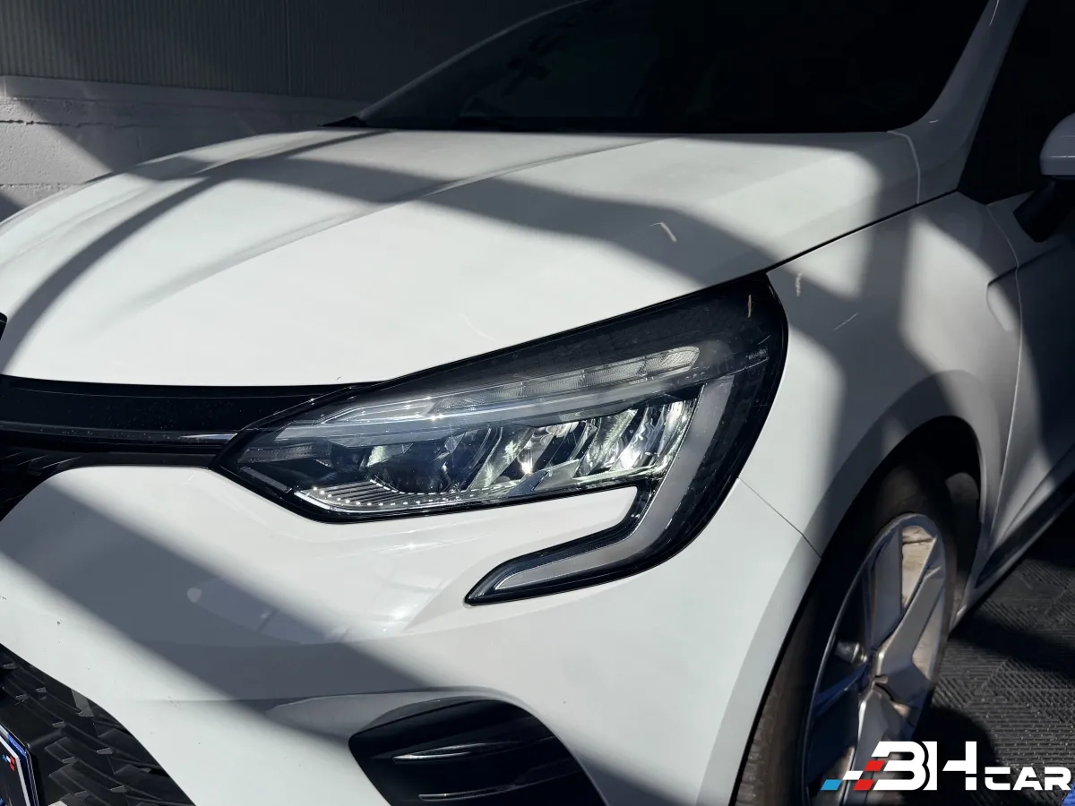 Renault Clio - photo 25