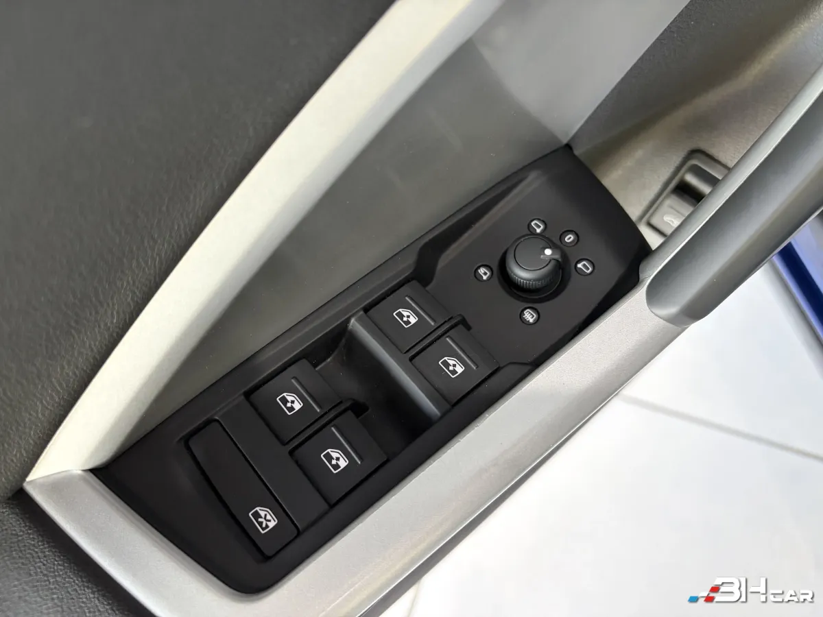 Audi Q3 - photo 38