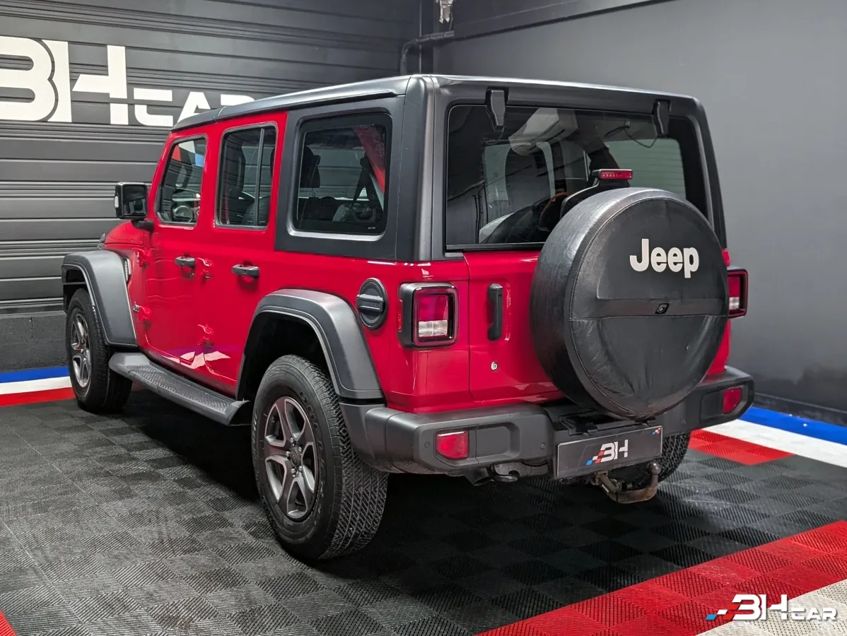 Jeep Wrangler - photo 6