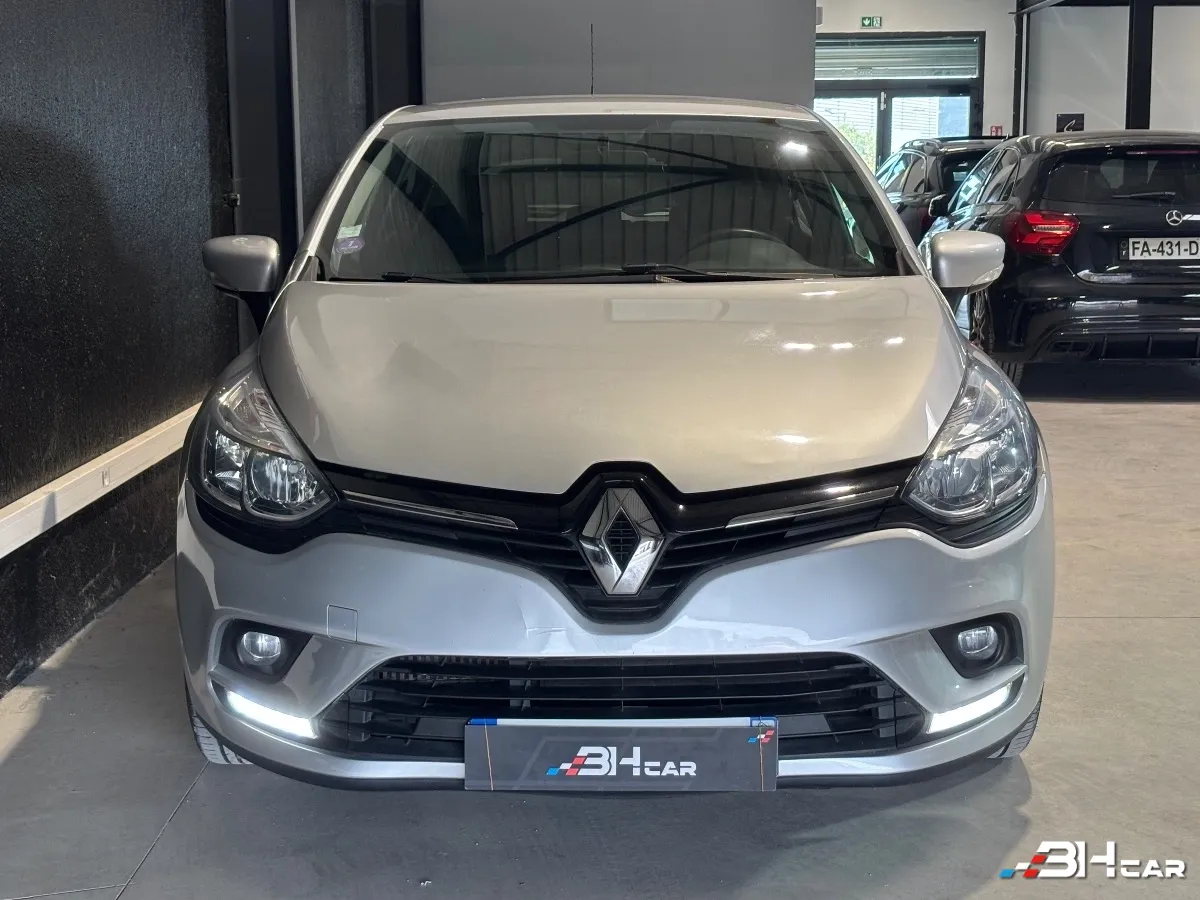 Renault Clio - photo 22
