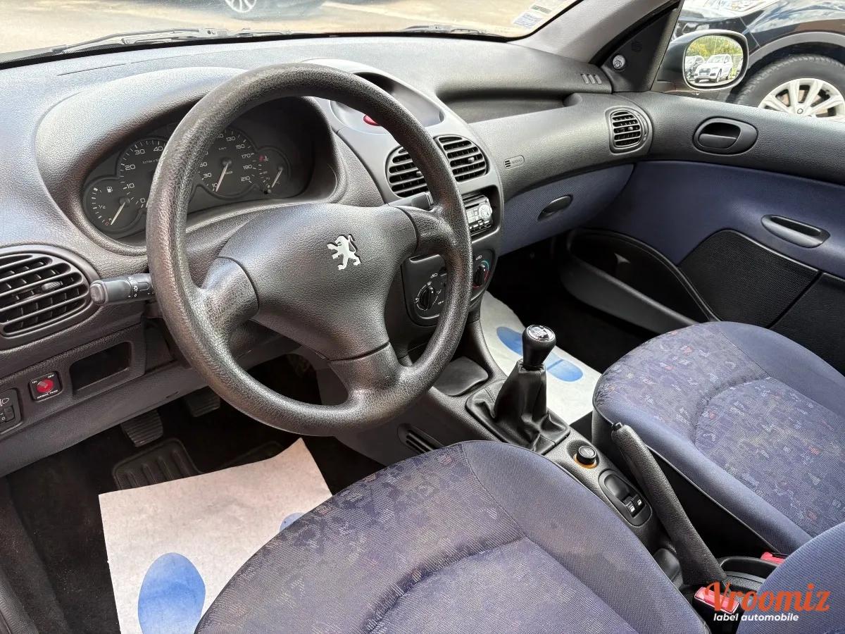 PEUGEOT 206 1.4 i 75 ch