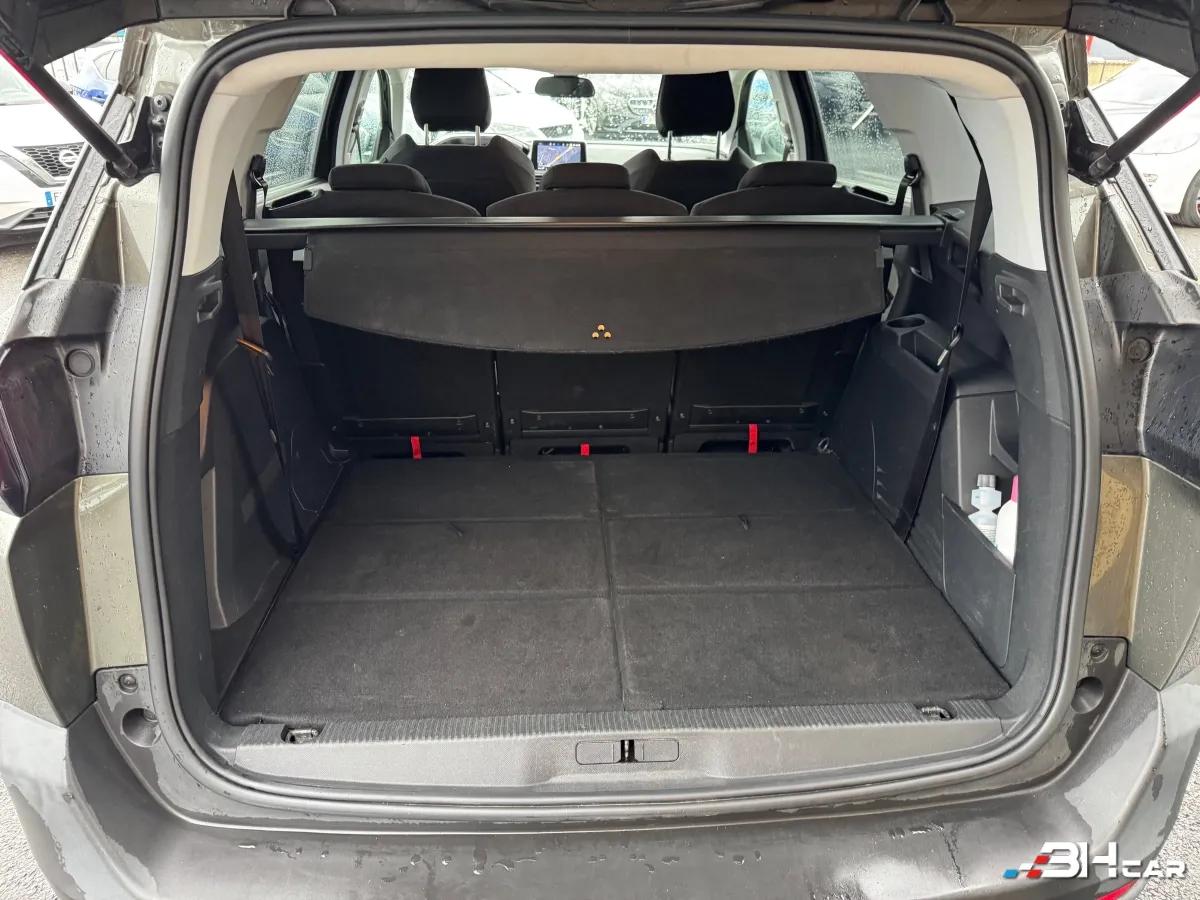 Aperçu indisponible de Peugeot 5008