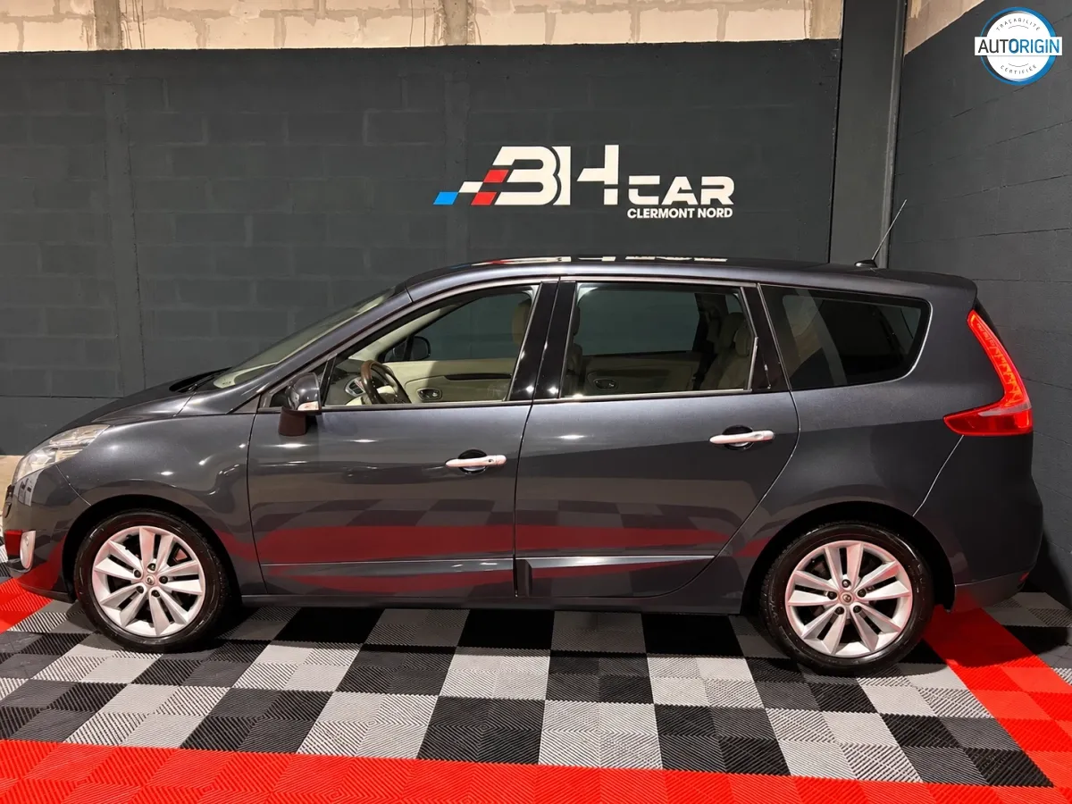 Renault Grand Scenic - photo 21